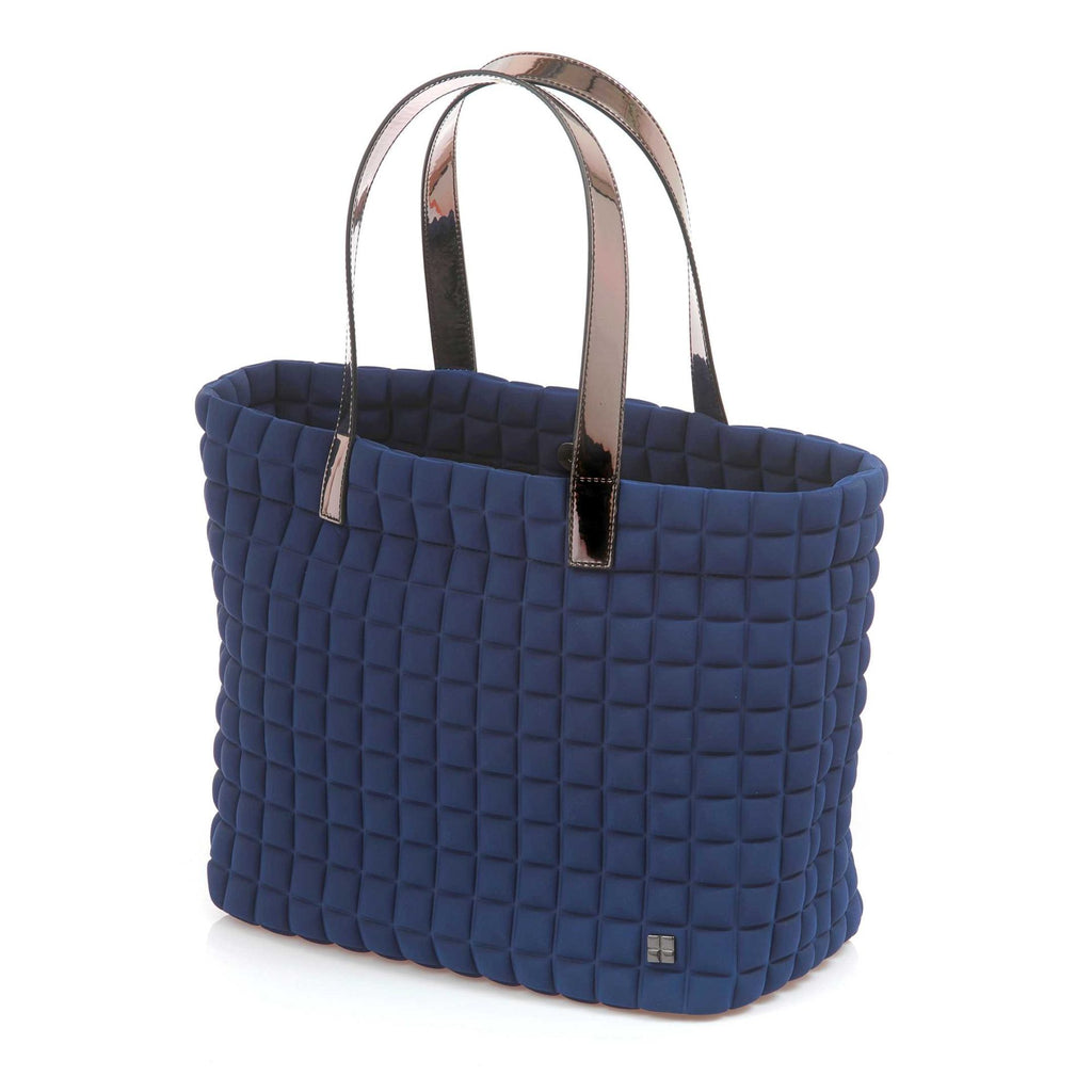 Milan Lami medium